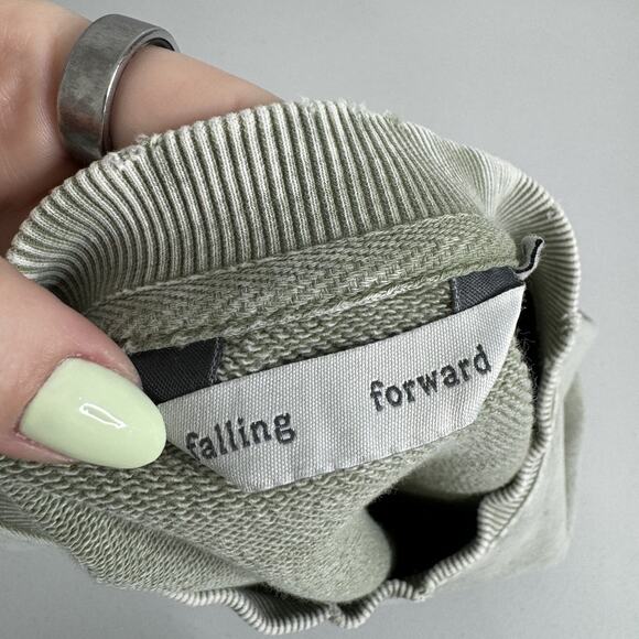 Falling Forward Free People Sweatshirt Womens Medium Green Slouchy Oversized - Picture 11 of 14